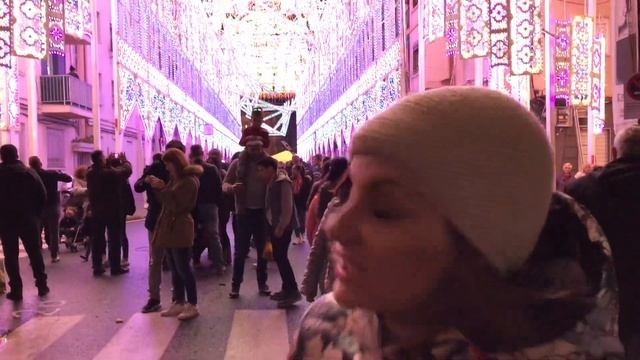 Spanish festival "Las Fallas", illuminated streets, part 2 смотреть онлайн
