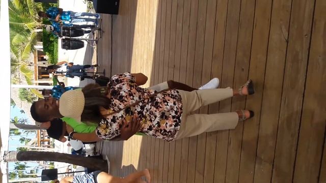Punta Cana- Dancing the Bachata смотреть онлайн