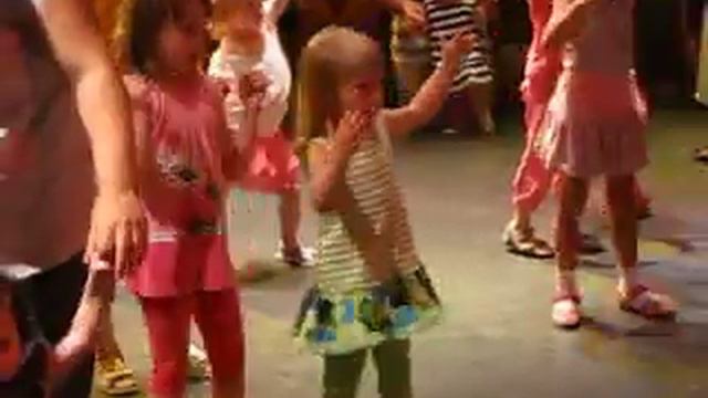 2010.09.04 Мини-диско смотреть онлайн