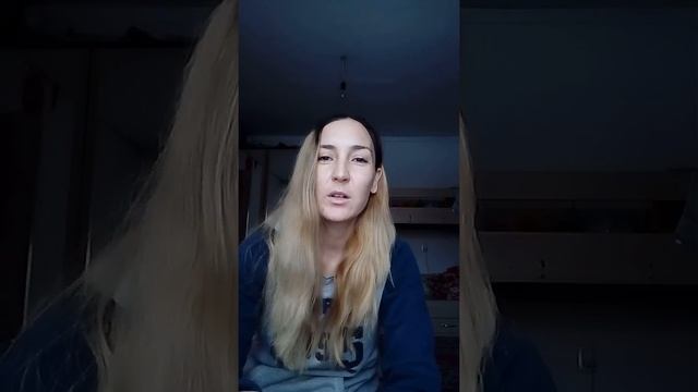 Рассказываю про 12 день марафона. Показываю что навязала для деток. Болтаю про рукоделие