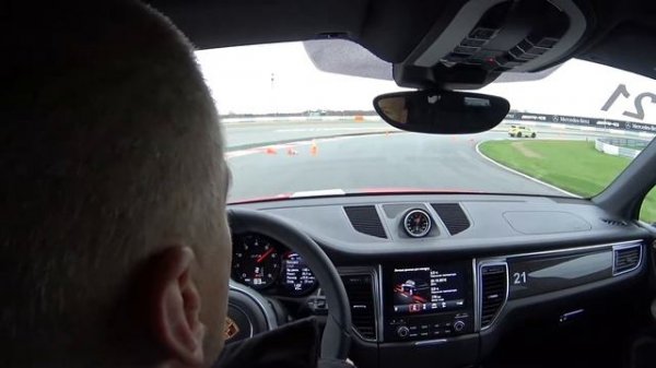 Заезд на порше Макан