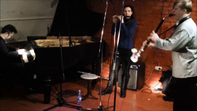 "Trioloque" (Bystrov, Bledsoe, Lapin) Leo Records LR 663 смотреть онлайн