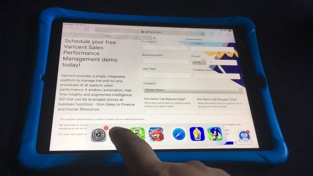 Apple Ipad Air 1 Does not support Split Screen Mode. Instead, it does have PIP mode (slide screen) смотреть онлайн