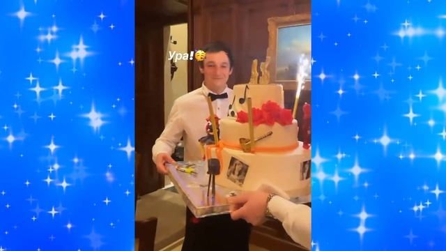 Алла Пугачева 15 апреля устроила посиделки с родными в замке
