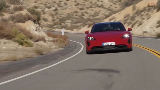 2022 Porsche Taycan GTS Sport Turismo in Carmine Red смотреть онлайн