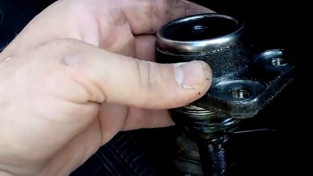 Способ увеличить эксплуатационный срок шаровых опор ГАЗ-2752 "Соболь" смотреть онлайн