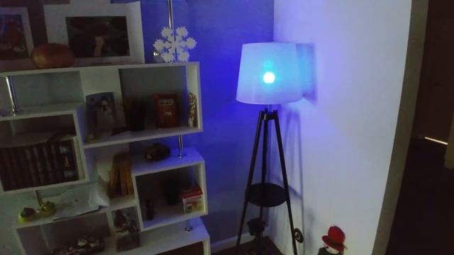 Многоцветная светодиодная RGB лампа с пультом смотреть онлайн