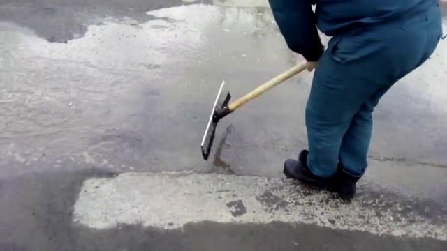 Сотрудники МЧС и ЛУЖА (кто знает тот поймет ))))) !!!! смотреть онлайн
