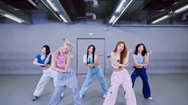 ITZY - 'None of My Business' Dance Practice Mirrored [4K]