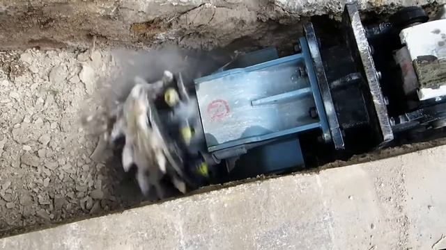 Роторная фреза ROCKWHEEL TC20 разработка траншеи для трубопровода смотреть онлайн