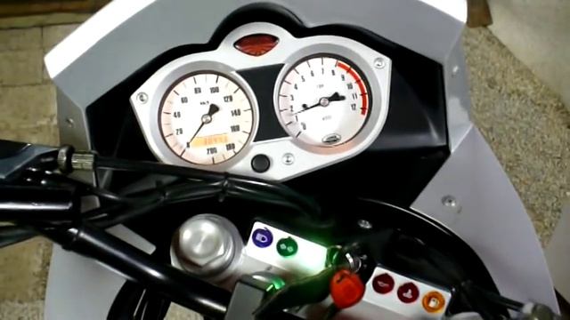 Jawa 650 Dakar -Tuning смотреть онлайн