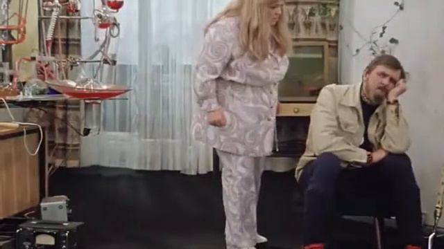 Оставь меня старушка, я в печали. смотреть онлайн