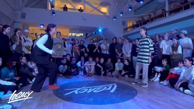 Hip Hop Beginners Алиса Козырькова vs. Викун// Legacy Battle смотреть онлайн