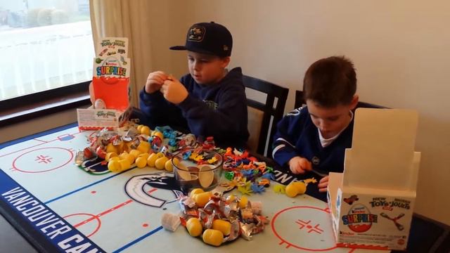 2 boxes kinder eggs part 2 смотреть онлайн