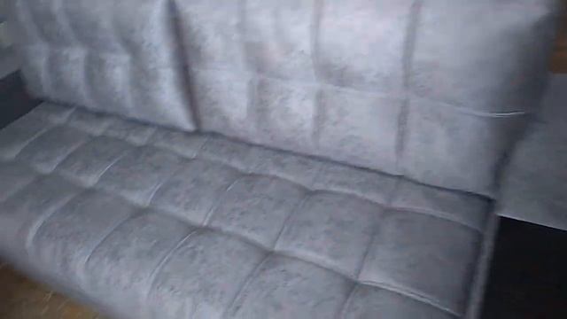 Функциональная мягкая мебель: прямой диван 