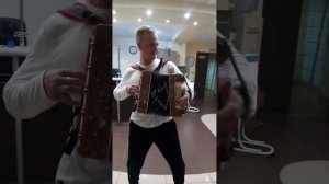 Девчонки полюбили не меня (caver ГАРМОНЬ)