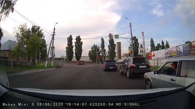Пример видео с регистратора müben mini S смотреть онлайн