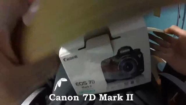 Canon 7D Mark II Amazon Bundle Unboxing смотреть онлайн