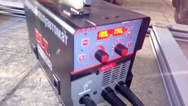 Тест Полуавтомата сварочного P.I.T PMIG 145-C смотреть онлайн