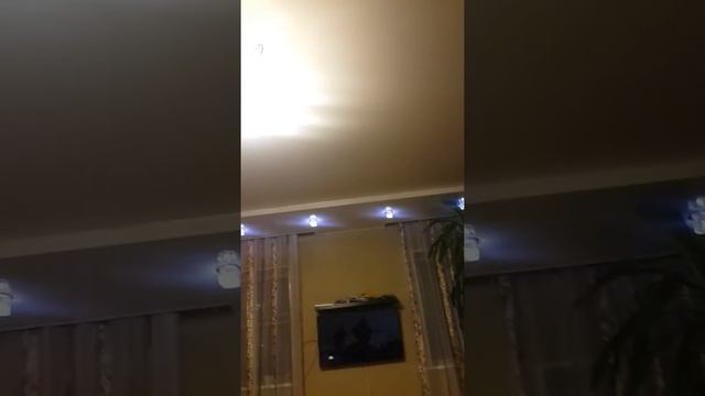Потолок галогенки или светодиодные лампы смотреть онлайн