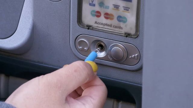 How to Use an ATM | Blind Hacks смотреть онлайн