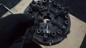 Ремонт корзины сцепления трактора Т-40 (Такого ремонта вы еще не видели)