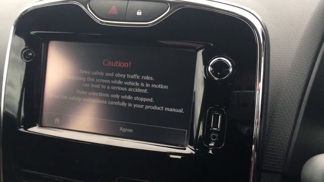 Used Renault Clio 1.2 16V Dynamique MediaNav 5dr White 2014 смотреть онлайн