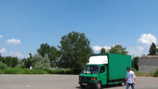 Mercedes Benz 410D смотреть онлайн