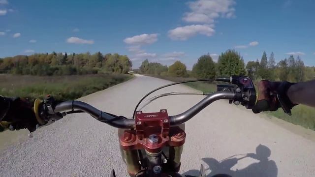 Небольшой прострел на питбайке по даче (jmc 140mx) 0-100 смотреть онлайн