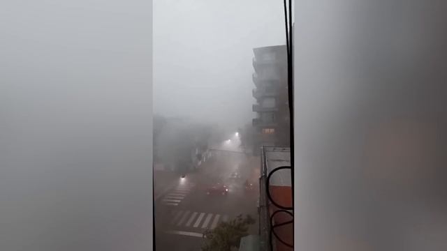 2 minutes ago! Apocalypse in Germany and Poland! Hailstorm the size of a ball fell near the capital смотреть онлайн