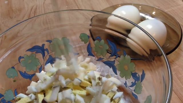 Вкусный Салат из Кальмаров / Простой рецепт смотреть онлайн