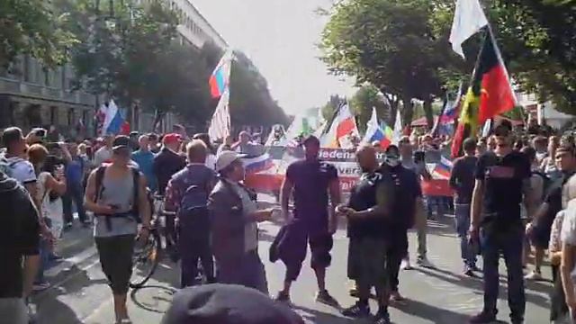 Demo Berlin Querdenker 29.08.2020 смотреть онлайн