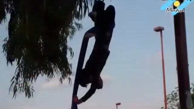 A pleno sol, militancia y cultura en el San Martín смотреть онлайн