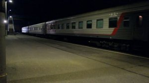 Пассажирские поезда. Станция Дно, ночная жизнь станции