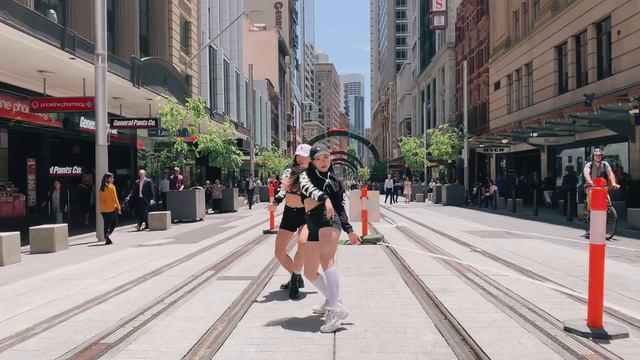 LISA X KIEL TUTIN - Taki Taki [DANCE COVER] смотреть онлайн