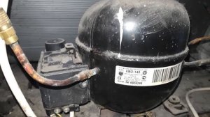 Холодильник включается и выключается тарахнит