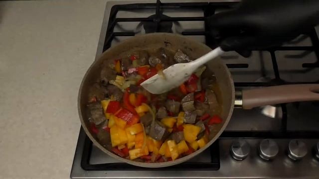Самый вкусный рецепт говяжьей печени! Печень получается мягкой, сочной, нежной и остренькой! смотреть онлайн