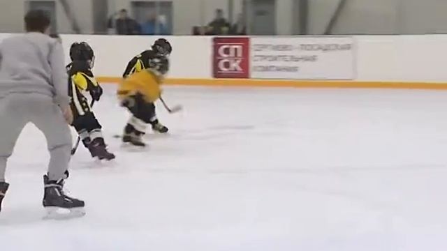 Турнир для 8-летних хоккеистов смотреть онлайн