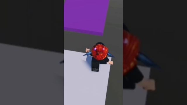 , убегаем от роблокс Queen смотреть онлайн