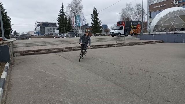 Катаем в Нижнем Новгороде на бмх! Часть 2! бомж кричит на беэмиксера! Нормально всë! 3 дня в НН смотреть онлайн