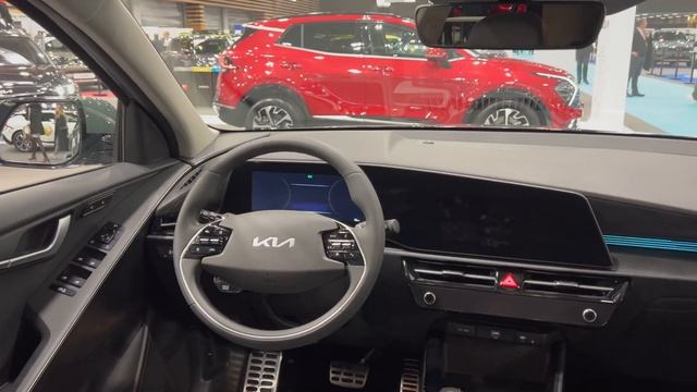 KIA Niro 2022 - FIRST look in 4K | Exterior - Interior (details) HYBRID смотреть онлайн