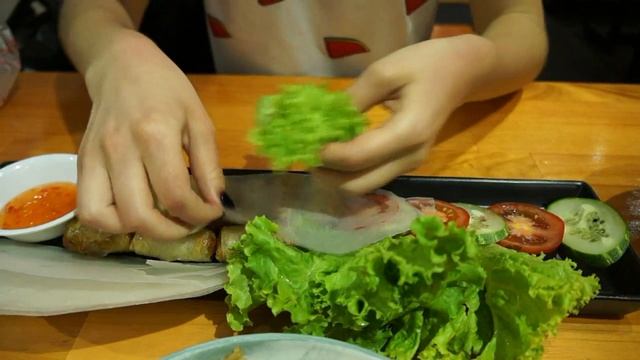 СПРИНГ-РОЛЛЫ ПО-ВЬЕТНАМСКИ смотреть онлайн