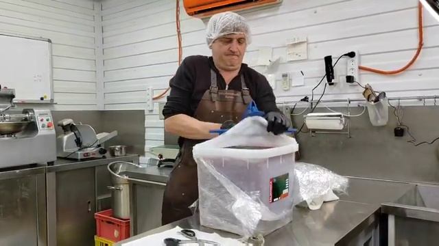 Икра горбуши - партия премиум класса смотреть онлайн