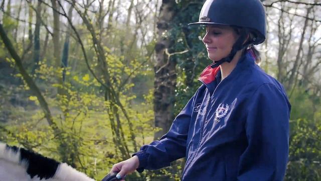 Sophie & Bobby - A Cinematic Horse Riding Video смотреть онлайн
