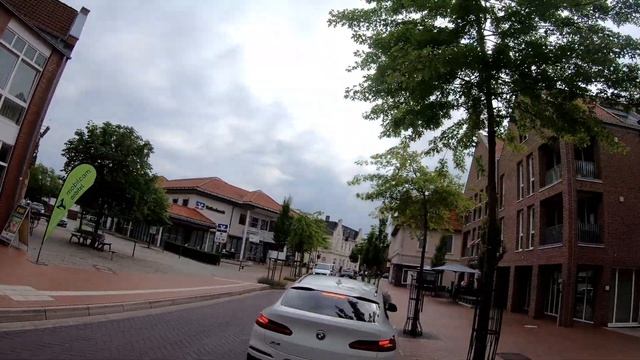 Решили изменить маршрут - едем в город Лоне. Мотопутешествие: более 2000км. Часть 25. смотреть онлайн