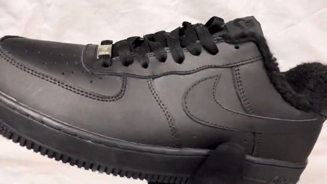 Обзор | Кроссовки Nike Air Force 1 Low Black зимние смотреть онлайн