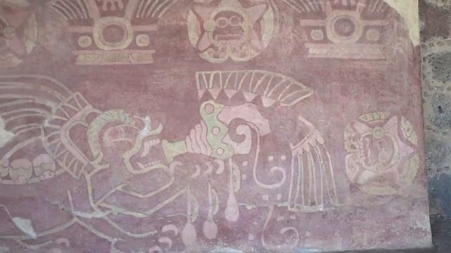 DRONE OFF A PYRAMID! - Teotihuacan Pyramid of the Sun and Moon. смотреть онлайн