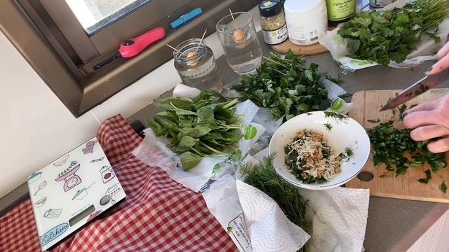 Как сохранить зелень . Ещё один способ