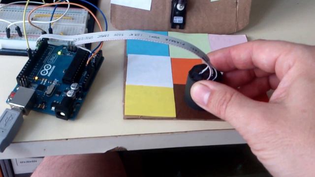 Arduino color sensor RGB+LDR -with servo смотреть онлайн