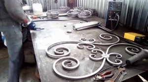 Оградка из профильной трубы.Холодная ковка